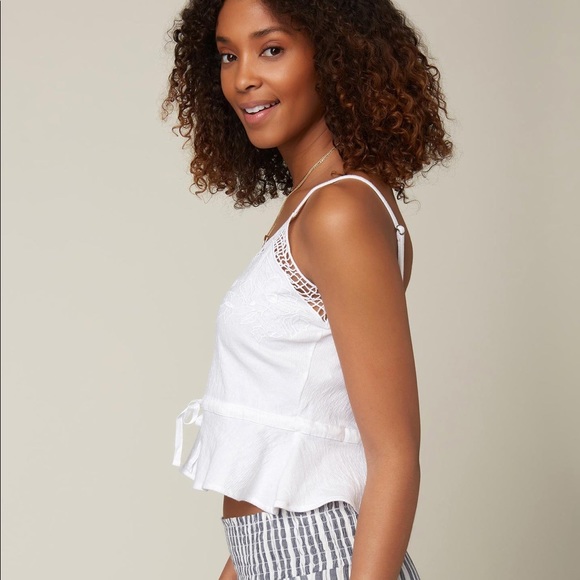 ⭐️ NWT O’Neill White Lace Tank Top Adjustable Straps Size MEDIUM - Picture 4 of 16